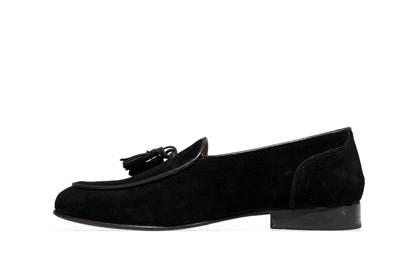 Smooth black suede slipper