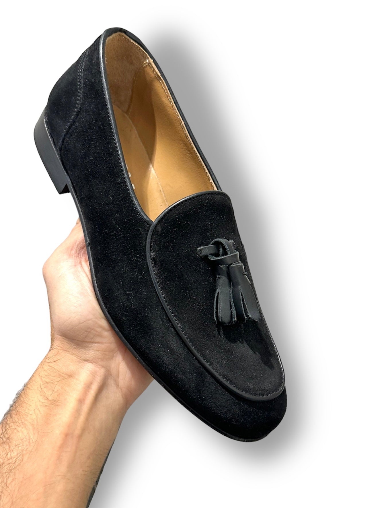 Smooth black suede slipper